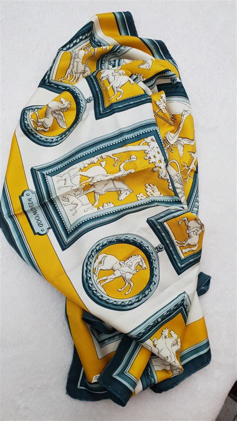 foulard hermes blu giallo|Foulard HERMÈS da Donna .